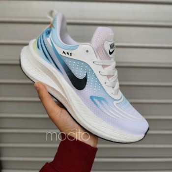 کتونی نایک بامیکو